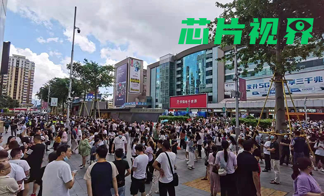 深圳华强北赛格大厦发生摇晃后封闭